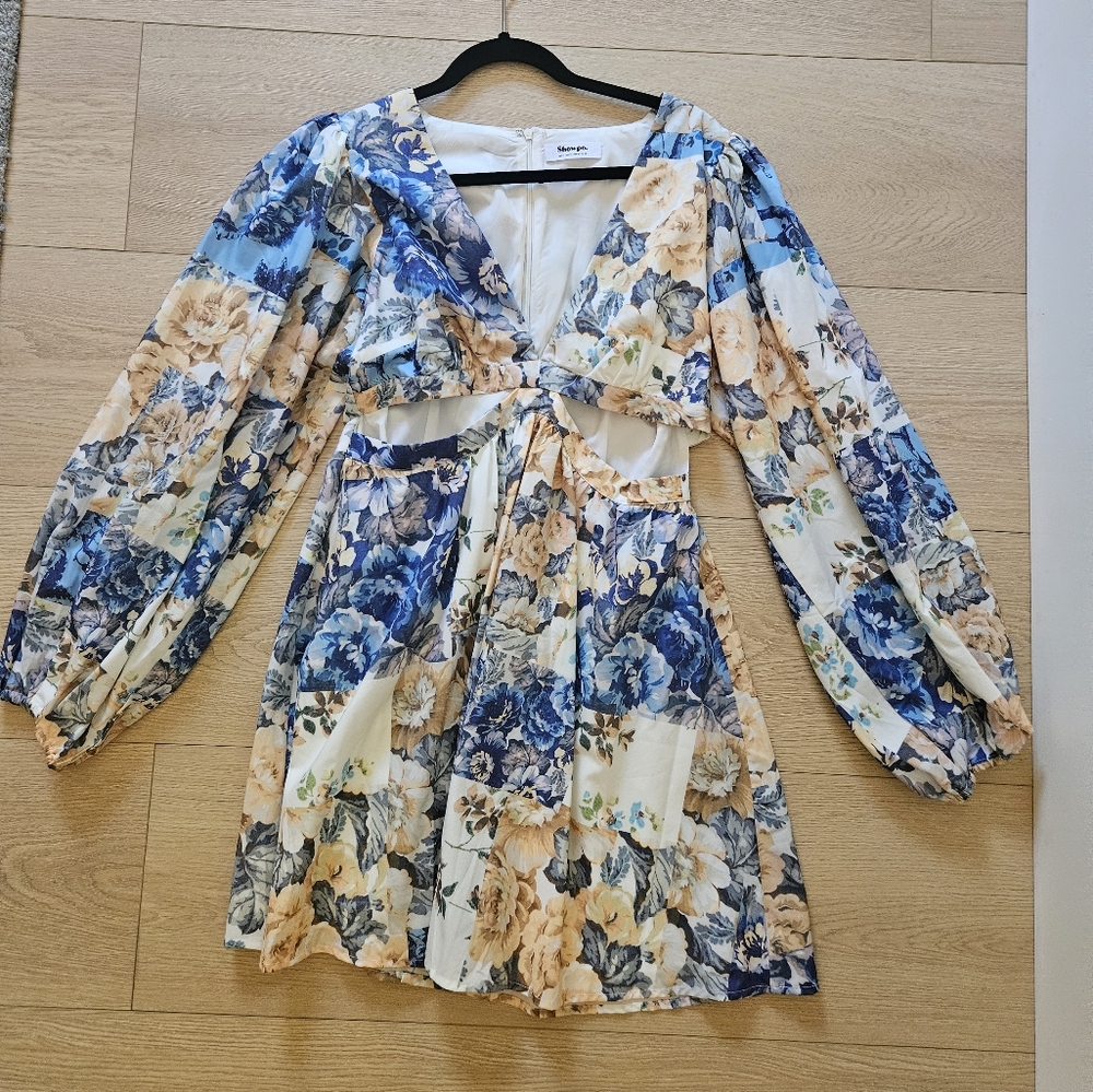 Showpo Floral Flowy Dress Size US 8